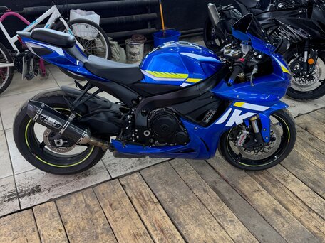 2018 Suzuki GSR 750, синий, 999000 рублей, вид 4