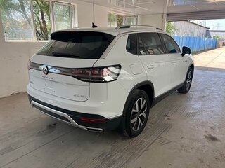 2023 Volkswagen Tayron I Рестайлинг, белый, 2400000 рублей, вид 4