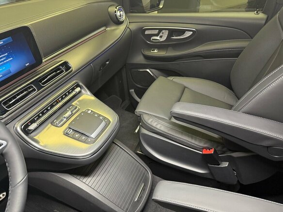 2024 Mercedes-Benz V-Класс Extra Long 300 d экстра длинный III (W447) Рестайлинг 2, чёрный, 16400000 рублей - вид 10