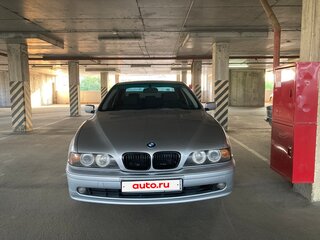 2001 BMW 5 серии 520i IV (E39) Рестайлинг, серебристый, 880000 рублей, вид 3