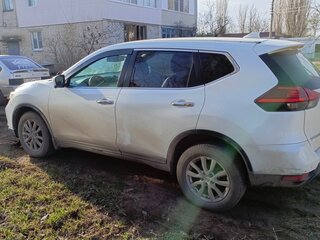 2019 Nissan X-Trail III Рестайлинг, белый, 1700000 рублей, вид 4
