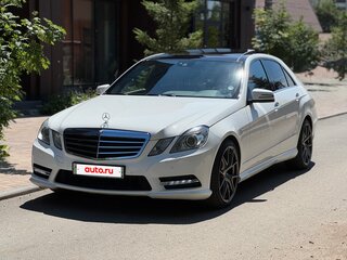 2013 Mercedes-Benz E-Класс 300 IV (W212, S212, C207), белый, 1950000 рублей, вид 1
