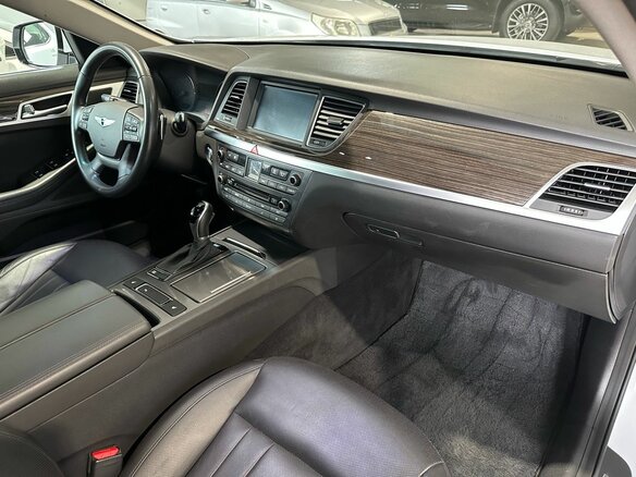 2015 Hyundai Genesis II, белый - вид 4