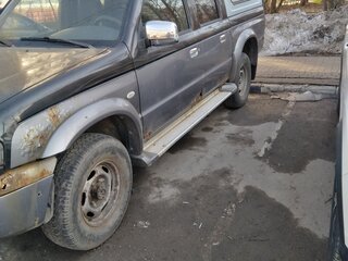 2004 Mazda B-series V, чёрный, 350000 рублей, вид 3
