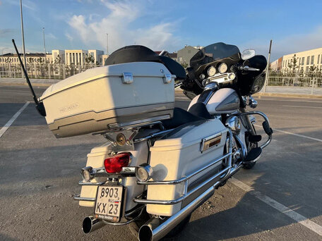 2008 Harley-Davidson Electra Glide, белый, 905000 рублей, вид 2