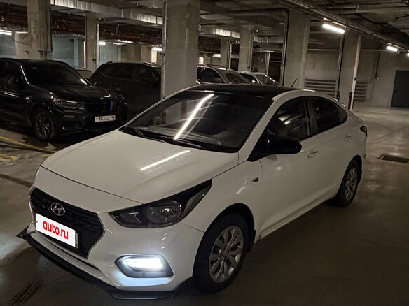 2018 Hyundai Solaris II, белый, 600000 рублей - вид 1