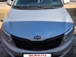 2015 Kia Rio III Рестайлинг, серебристый, 650000 рублей, вид 2