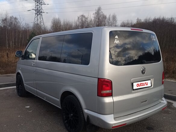 2013 Volkswagen Multivan T5 Рестайлинг, серебристый, 2575000 рублей - вид 7