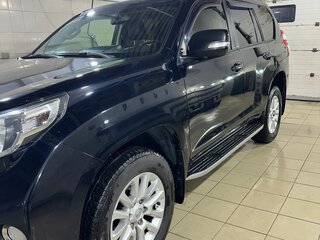 2014 Toyota Land Cruiser Prado 150 Series Рестайлинг 1, чёрный, 2750000 рублей, вид 1