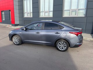 2021 Hyundai Solaris II Рестайлинг, серый, 2150000 рублей, вид 5