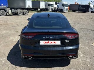 2021 Kia Stinger I Рестайлинг, чёрный, 3165000 рублей, вид 3