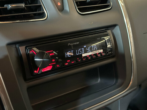 2017 Renault Sandero Stepway II, серебристый, 869000 рублей - вид 15