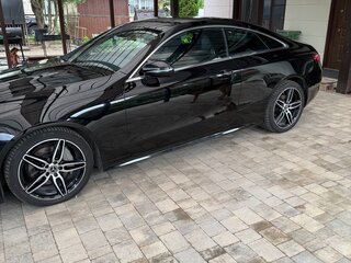 2019 Mercedes-Benz E-Класс 200 V (W213, S213, C238), чёрный, 3440000 рублей, вид 4