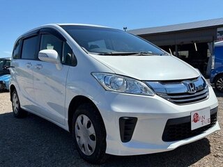 2016 Honda Freed I Рестайлинг 2, белый, 1280000 рублей, вид 3