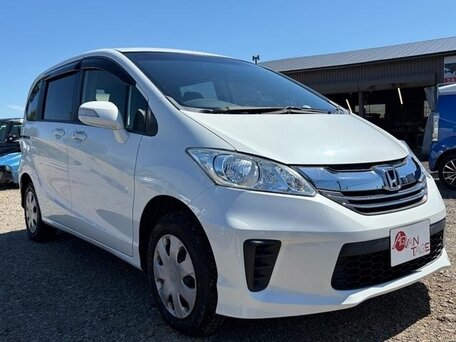 2016 Honda Freed I Рестайлинг 2, белый, 1280000 рублей, вид 3
