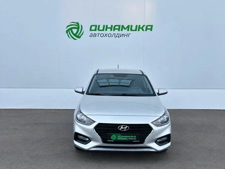 2018 Hyundai Solaris II, серебристый, 1120000 рублей, вид 2