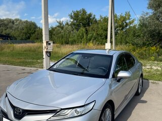 2019 Toyota Camry VIII (XV70), серый, 2580000 рублей, вид 1