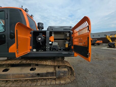 2024 Develon DX225, оранжевый, 11300000 рублей, вид 2