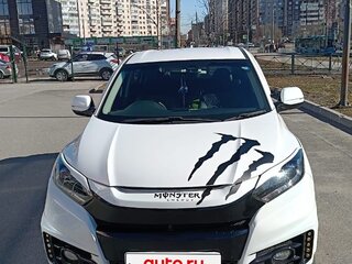 2014 Honda Vezel I, белый, 1530000 рублей, вид 3