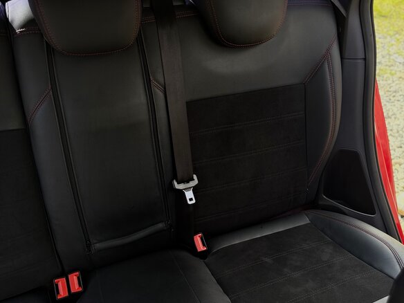 2013 Ford Focus III, красный, 800000 рублей - вид 10