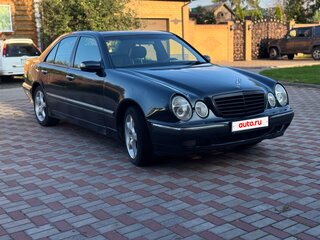 2000 Mercedes-Benz E-Класс 320 II (W210, S210) Рестайлинг, синий, 680000 рублей, вид 2