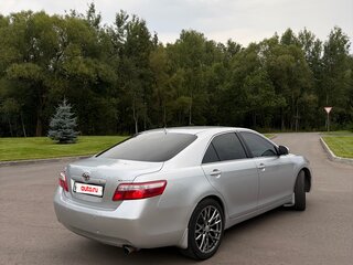 2009 Toyota Camry VI (XV40) Рестайлинг, серебристый, 1090000 рублей, вид 4