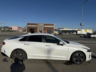 2020 Kia K5 III, белый, 2230000 рублей, вид 3
