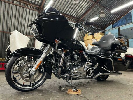 2015 Harley-Davidson Road Glide, чёрный, 1620000 рублей, вид 2