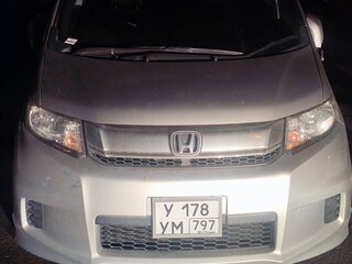 2016 Honda Freed Spike I Рестайлинг 2, серебристый, 1500000 рублей, вид 1