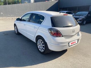 2014 Opel Astra H Рестайлинг, белый, 1200000 рублей, вид 4
