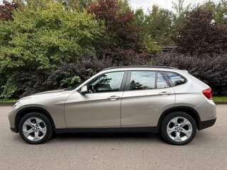 2014 BMW X1 20d I (E84) Рестайлинг, серебристый, 1300000 рублей, вид 4