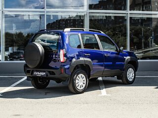 2026 Lada (ВАЗ) Niva Travel I Рестайлинг, синий, 1548000 рублей, вид 4
