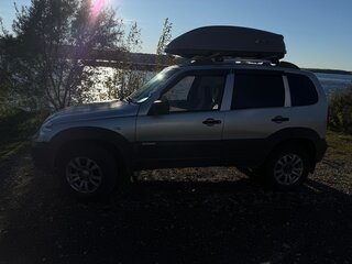 2012 Chevrolet Niva I Рестайлинг, серебристый, 490000 рублей, вид 5