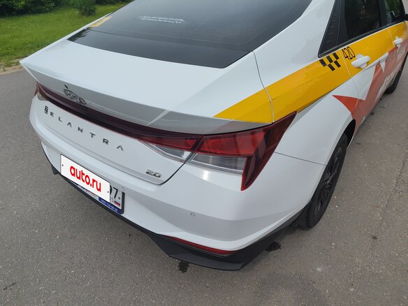 2021 Hyundai Elantra VII (CN7), белый, 1900000 рублей - вид 11