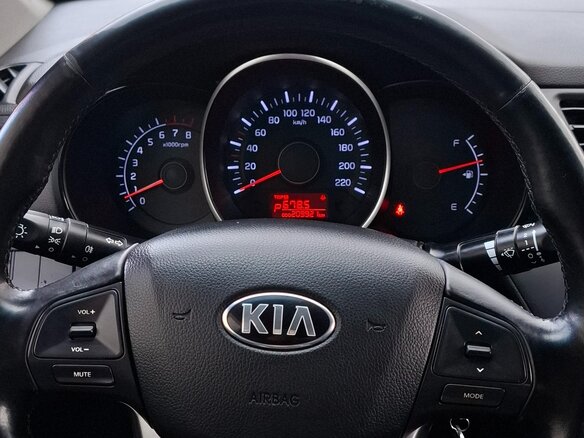 2015 Kia Rio III, белый, 777000 рублей - вид 9