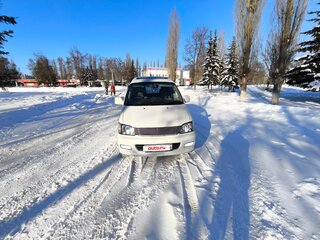 1999 Toyota Town Ace Noah III, белый, 715000 рублей, вид 3