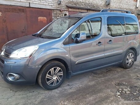 2012 Citroen Berlingo II Рестайлинг, серый, 700000 рублей, вид 2
