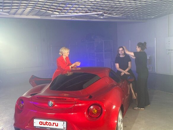2014 Alfa Romeo 4C, красный, 10000000 рублей - вид 35