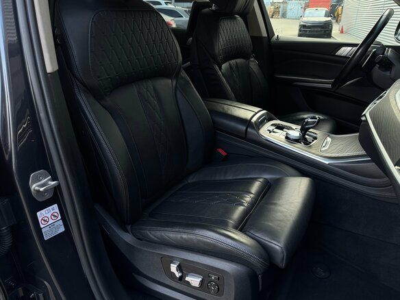 2020 BMW X7 30d I (G07), серый - вид 33