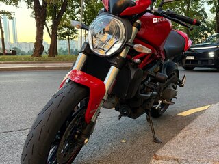 2017 Ducati Monster 821, красный, 760000 рублей, вид 4