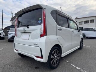 2021 Daihatsu Move VI Рестайлинг, белый, 644000 рублей, вид 3