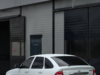 2013 Lada (ВАЗ) Priora I Рестайлинг, белый, 550000 рублей, вид 4