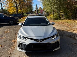 2021 Toyota Camry VIII (XV70) Рестайлинг, серый, 2650000 рублей, вид 3