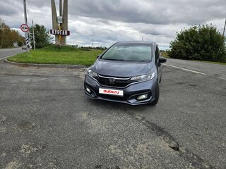 2018 Honda Fit III Рестайлинг, серый, 925000 рублей, вид 2