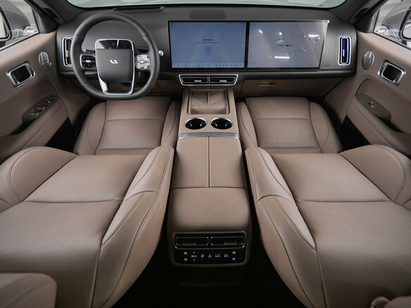 2025 Li Auto (Lixiang) L6 I, серебристый, 7848600 рублей - вид 20