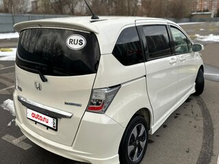 2011 Honda Freed I Рестайлинг, белый, 723000 рублей, вид 2