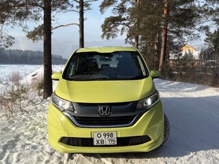 2017 Honda Freed II, жёлтый, 1550000 рублей, вид 1