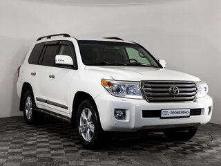 2012 Toyota Land Cruiser 200 Series Рестайлинг 1, белый, 2499000 рублей, вид 3