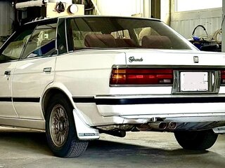 1987 Toyota Mark II V (X70), белый, 1290000 рублей, вид 5
