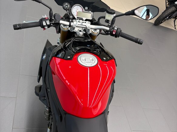 2019 BMW S 1000 R, красный, 1220000 рублей - вид 2